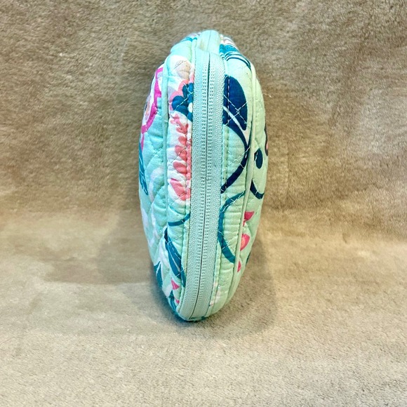 Vera Bradley Mint Flowers Quilted Cosmetic Jewelry Travel Bag Case Organizer - Picture 2 of 5